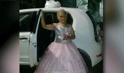 Una abuela festejó sus 15 a los 79 años