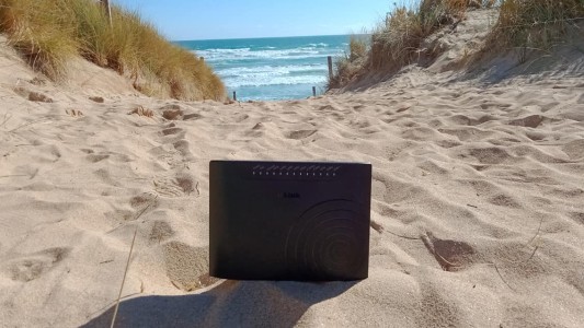 Lección viral: sus hijos se negaron a ir de vacaciones, entonces se llevaron el módem de viaje y les cortaron Internet