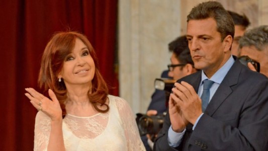 Cristina y Massa firman una resolución para frenar el ingreso indiscriminado de personal