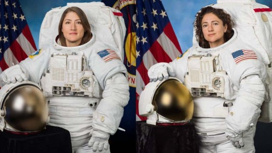 Dos mujeres astronautas de la NASA realizaron la primera caminata espacial del 2020