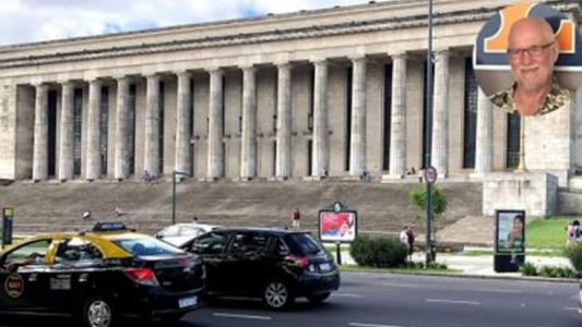 El turista australiano apuñalado en Recoleta continúa en estado "crítico"