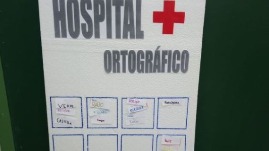Una docente abrió un “Hospital Ortográfico” para enseñar a escribir