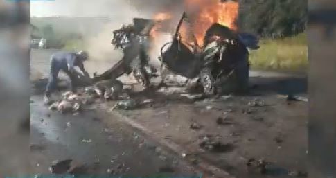 Choque y tragedia de una familia argentina en Paraguay: "¡Quiero a mi mamá!", gritaba una nena en la ruta