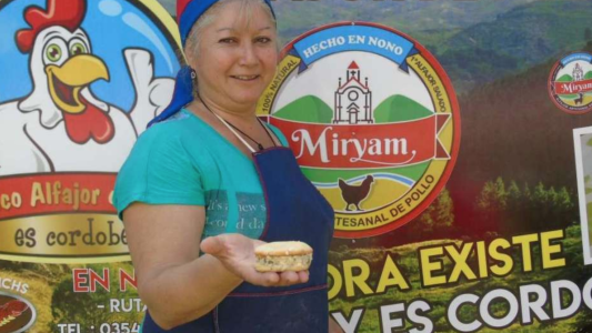 Locura en Córdoba: inventaron alfajores de pollo, cabrito y ternera