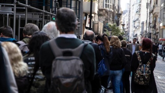 Encuesta: el 75 por ciento de las personas prefiere trabajar en relación de dependencia