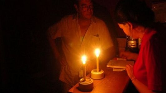 Miles de usuarios siguen sin luz en Capital y alrededores en plena ola de calor