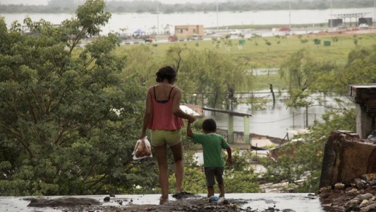 El río Paraná volvió a crecer: 1.700 personas evacuadas