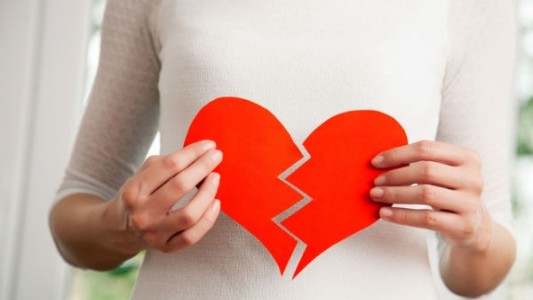 Zoológico ofrece ponerle el nombre de tu ex a cucarachas o ratas para que veas como se los comen