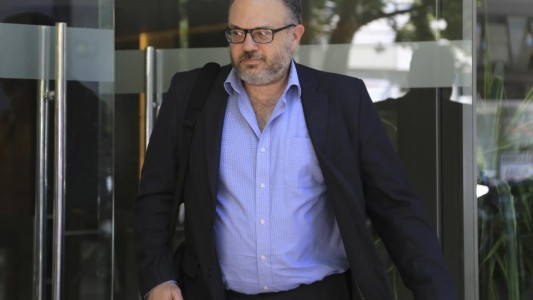 Kulfas prometió al FMI que no habrá congelamiento permanente de tarifas