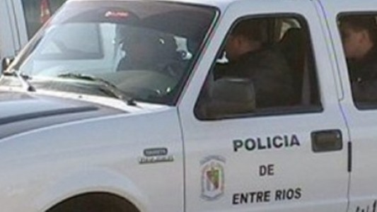Habló la policía sancionada: "Es una foto privada, uno nunca espera que se suba a Internet"