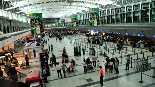 Un paro afecta los vuelos internacionales de LAN y TAM