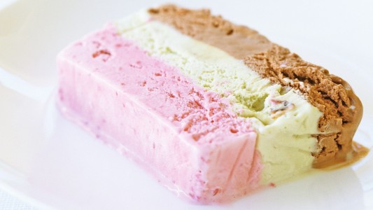 La ANMAT advierte sobre un helado con presencia de una bacteria mortal