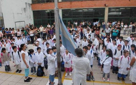 Acuerdo con docentes porteños: 32.800 pesos de inicial en marzo y 35.000 a partir de julio