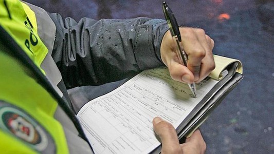 Multas y polémica en la autopista Illia