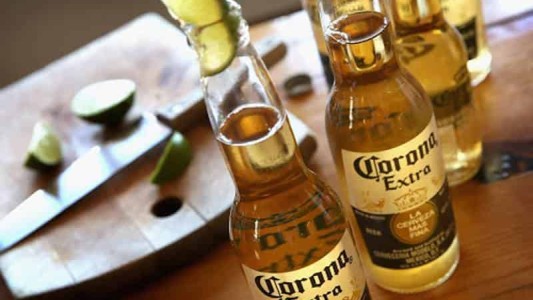 Cerveza Corona, víctima involuntaria del coronavirus