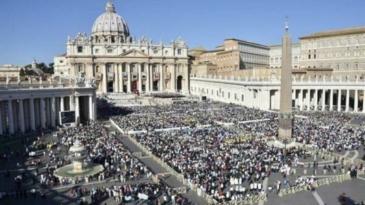El Vaticano anuncia un primer caso de coronavirus en su territorio