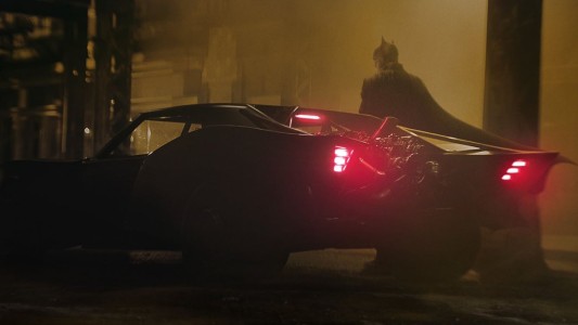 El director de Batman reveló las primeras imágenes del nuevo Batimóvil