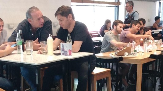 Sorpresa para los comensales: Kicillof y Berni almorzaron en una hamburguesería en La Plata