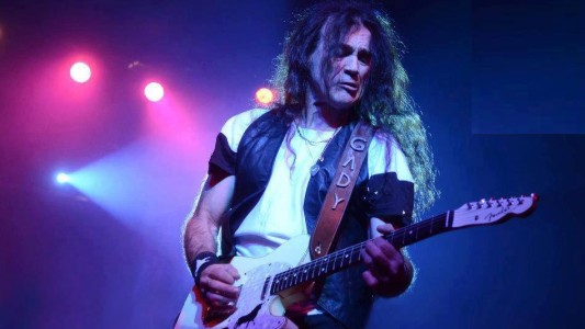 "Me estoy muriendo": dramático pedido de ayuda del ex guitarrista de Alakrán, La Torre y Tarzen