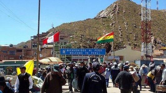 Perú decretó el cierre total de sus fronteras y el aislamiento obligatorio durante 15 días