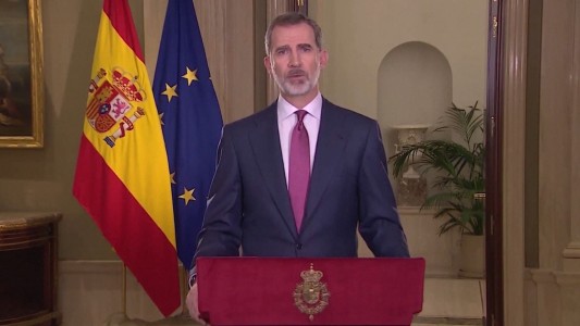 Coronavirus: Cacerolazo durante el discuro del Rey