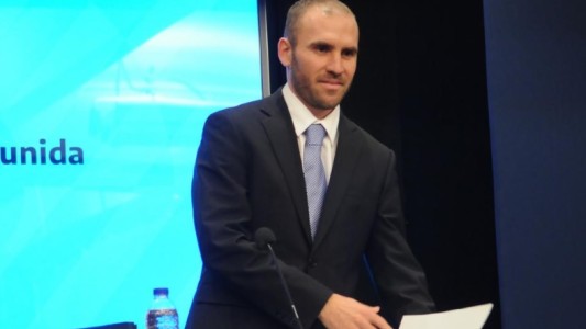 Economía concretó canje de $257.376 millones por bonos que vencen en 2021 y 2024