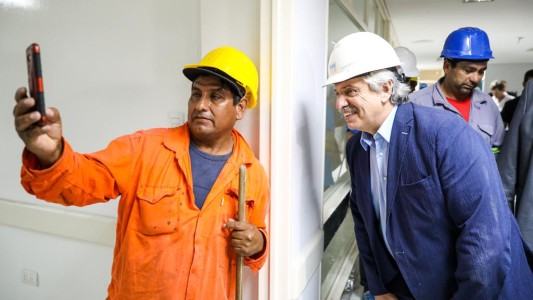 Alberto Fernández recorrió el hospital de La Matanza que se reactiva por el coronavirus