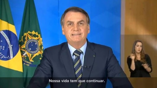 Por cadena Bolsonaro pidió abandonar medidas contra el coronavirus y recibió cacerolazos