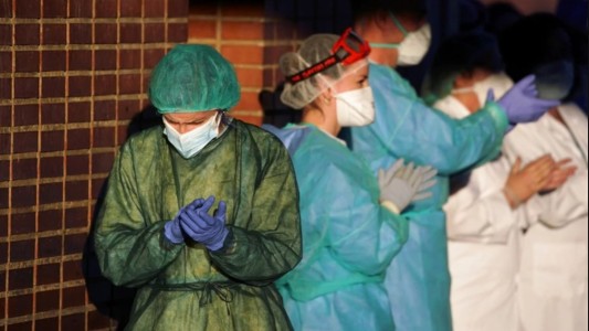 Coronavirus: España pasó el umbral de los 10 mil fallecidos con un nuevo récord de muertes diarias