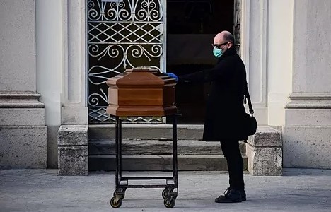 Italia extenderá la cuarentena hasta el 3 de mayo, con poca flexibilización