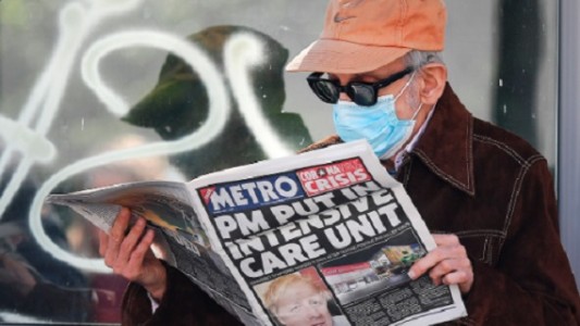 Reino Unido registra el mayor récord diario de muertes mientras Boris Johnson se recupera