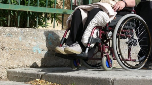 A "no más de 500 metros" y días según DNI: reglamentaron salidas para personas con discapacidad