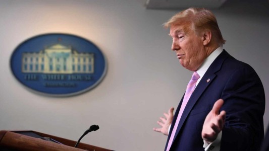 "La OMS no hace política": respuesta a Trump tras cortarle los fondos