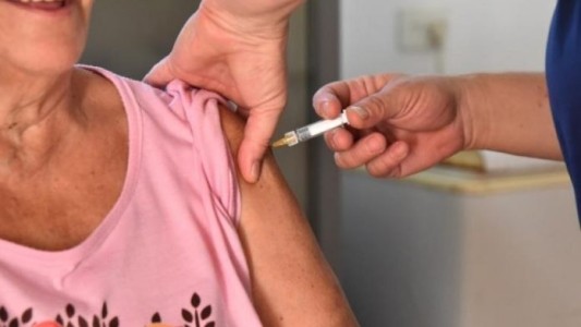 Plan de vacunación antigripal: PAMI repondrá el stock de vacunas en las farmacias adheridas
