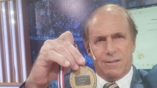 El ex arquero uruguayo Seré subastó sus medallas para ayudar al Fondo Coronavirus