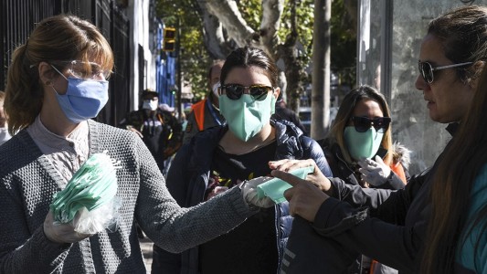 "Es preferible estar más empobrecidos, pero vivos": cómo seguirá la cuarentena en Provincia