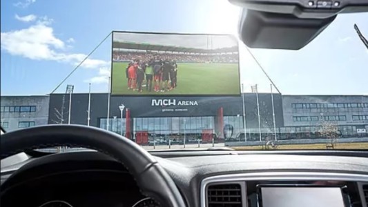 Club propuso que vuelva el fútbol con público que mire desde el auto