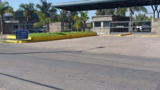 Empleados obligados a trabajar bajo amenaza de despido: allanaron un country