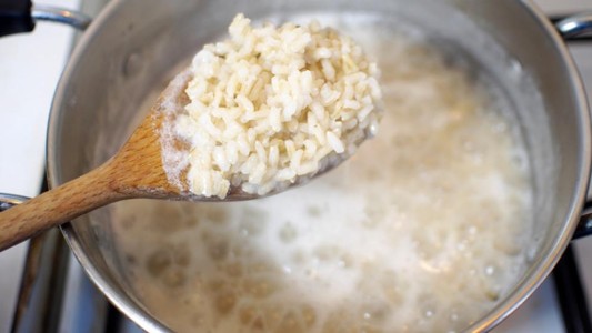 Anmat prohíbe una marca de arroz que entregaba un municipio