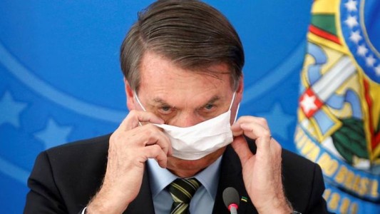 Bolsonaro: "El 70% se va a contagiar, no tiene sentido huír de eso"