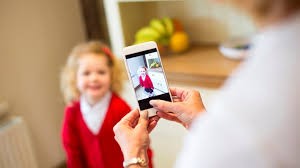 "Sharenting": advierten sobre los riesgos de compartir fotos de menores