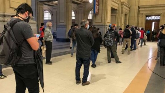 Coronavirus: detectaron el primer positivo en los testeos rápidos en la terminal de Retiro