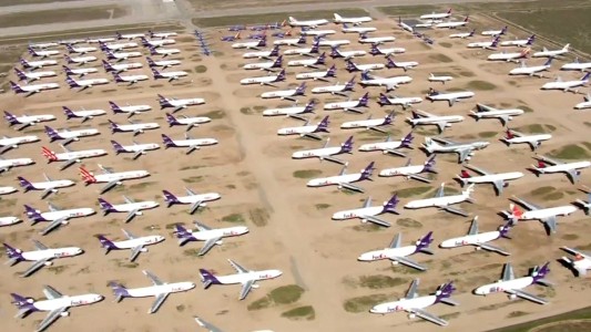 Coronavirus: Aviones que sueñan con pedir pista