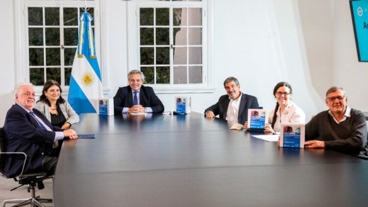 El Presidente anunció la aprobación de nuevos tests rápidos para detectar el coronavirus