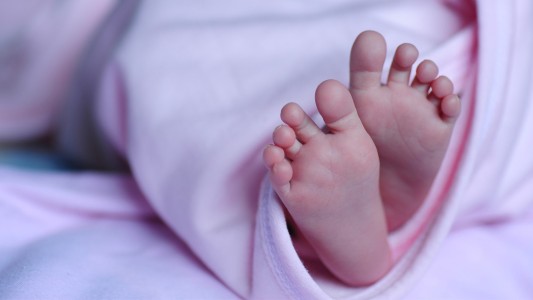Mar del Plata: con rigurosas medidas de protección dio a luz una mujer con coronavirus
