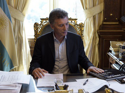 Macri promulgó la ley y el viernes 17 será feriado nacional