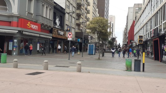 Mar del Plata: tras reclamos, permiten la apertura de comercios por 72 horas