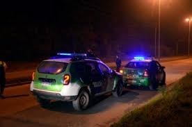 Video: violaron la cuarentena para festejar un cumpleaños y se enfrentaron a la policía