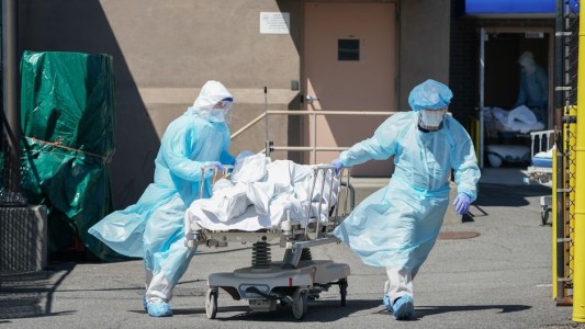 Las autopsias a pacientes con coronavirus que revelan nuevos detalles de la enfermedad