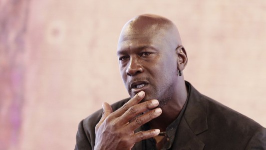 "Dolor, indignación y frustración": comunicado de Michael Jordan tras el asesinato de George Floyd